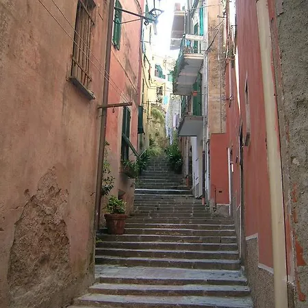 Nicole House * Monterosso al Mare